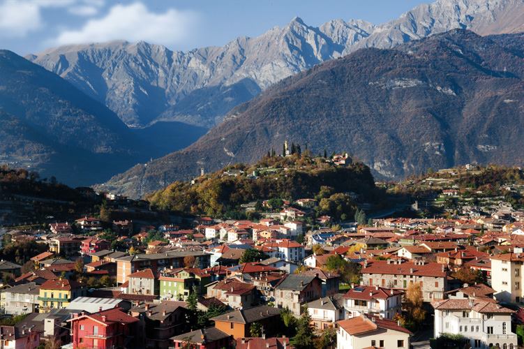 VALLE CAMONICA - La grande attrazione di Bienno e dei borghi lombardi