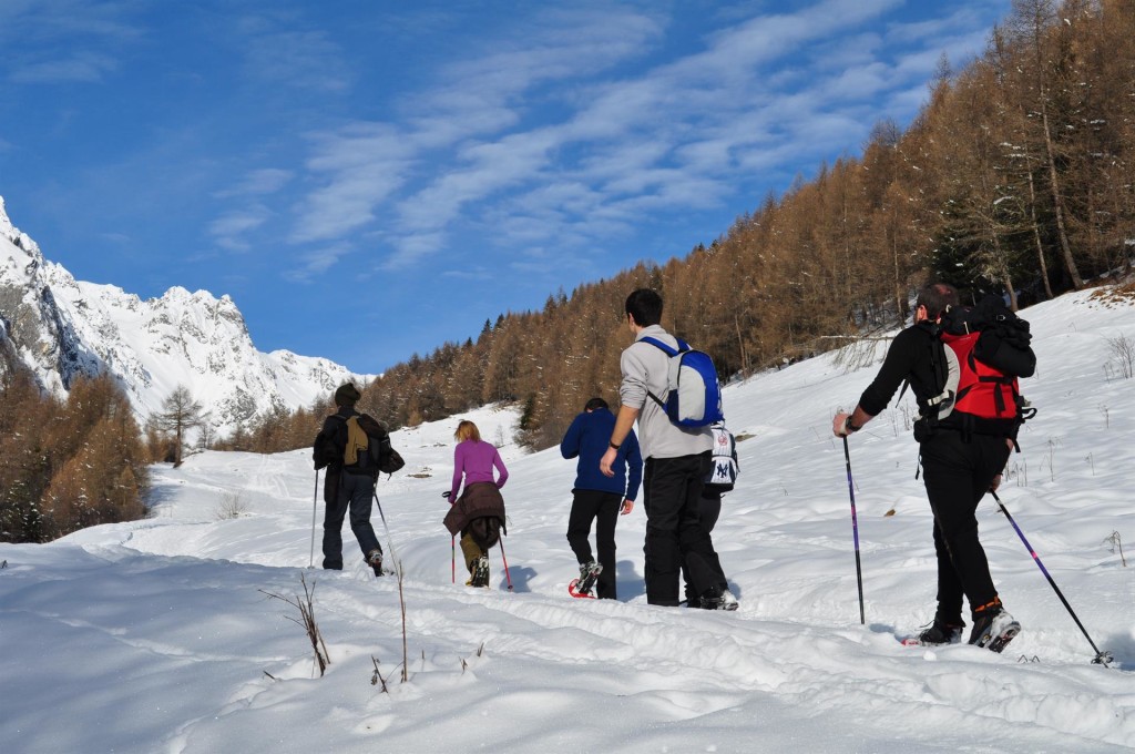 passeggiata neve casa parco