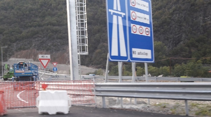 VALTELLINA - Giunto danneggiato, la statale 38 dello Stelvio chiusa