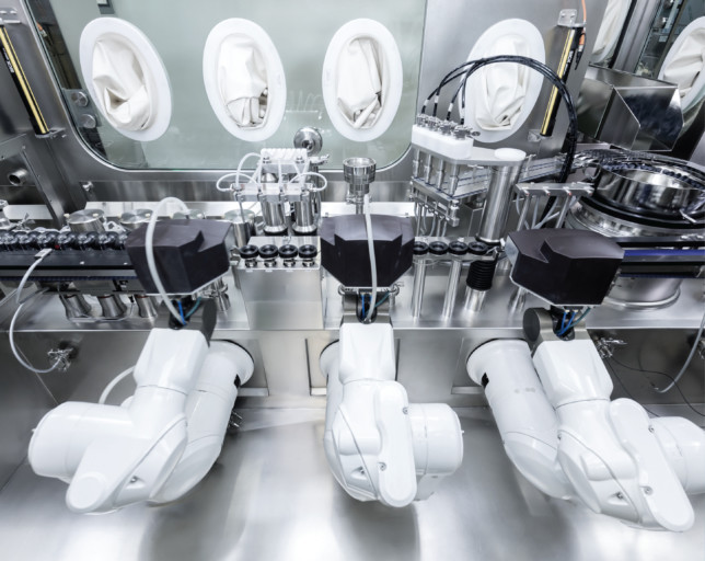 innovazione robotica farmaceutica industria