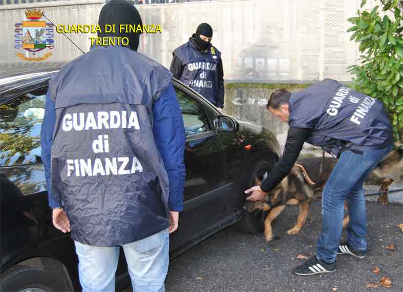 CRONACA - Spaccio a Trento, un arresto della Guardia di Finanza