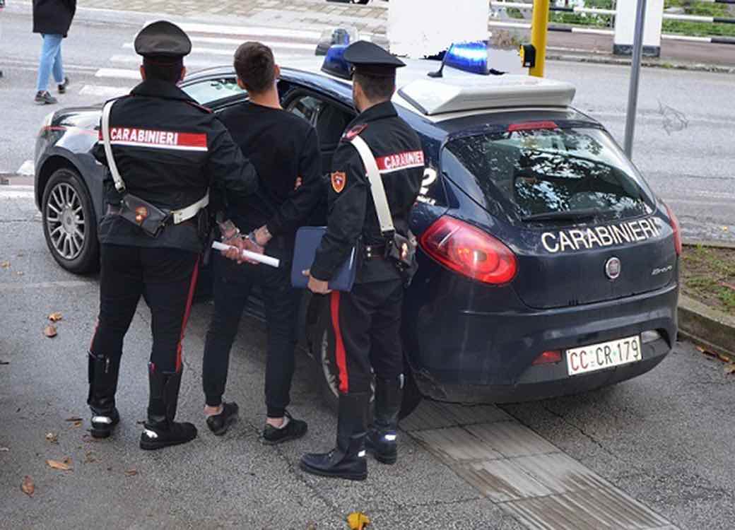TRENTINO - Due truffatori napoletani arrestati dai carabinieri a Peio