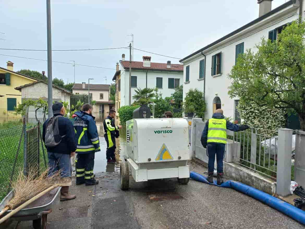 ATTUALITÀ - Protezione civile del Trentino e Lombardia in Emilia Romagna