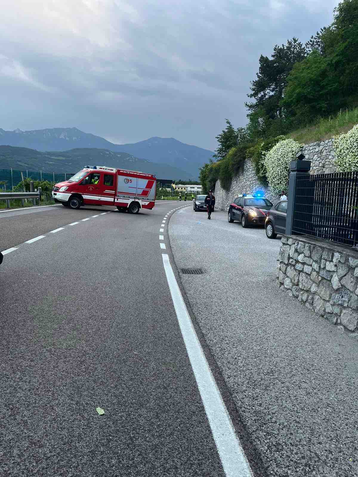 Incidente sulla statale 48 a Predazzo, grave motociclista | Gazzetta ...