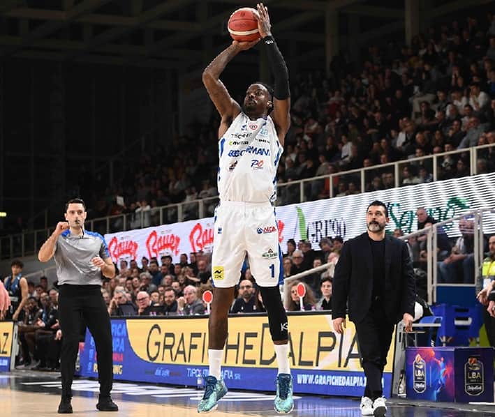 SPORT - Basket, Serie A: Germani Brescia batte Trieste