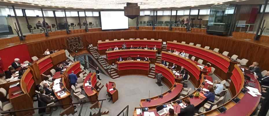 ATTUALITÀ - Trento: in Consiglio provinciale la discussione sul Bilancio