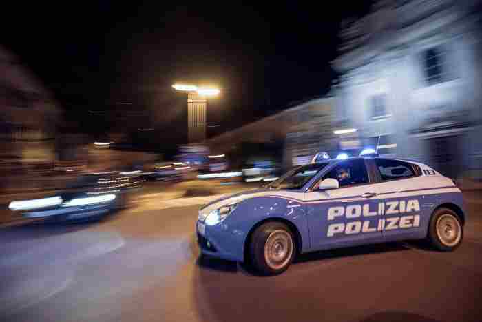 CRONACA - Bolzano, la Polizia di Stato salva una persona