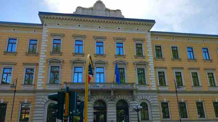 CRONACA - Perito elettrotecnico aspirante terrorista arrestato a Trento