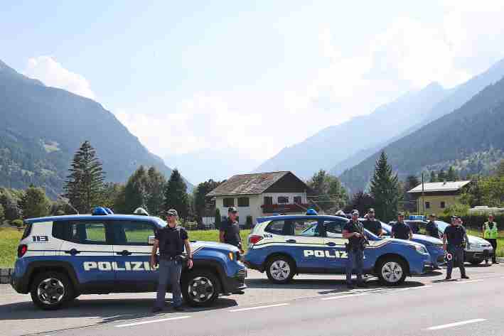 VALTELLINA - Sondrio, controlli straordinari della Polizia di Stato