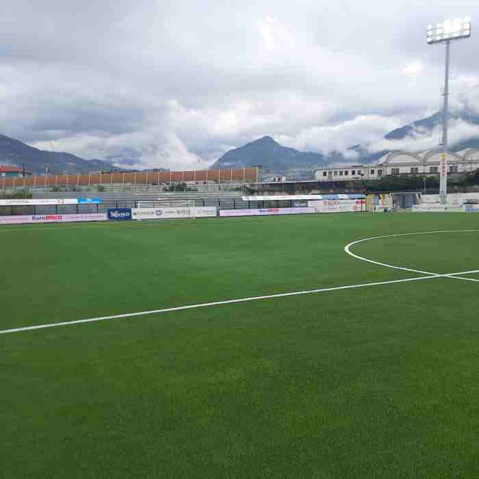 SPORT - Briamasco, nuovo manto sintetico e campo allargato a 68 metri