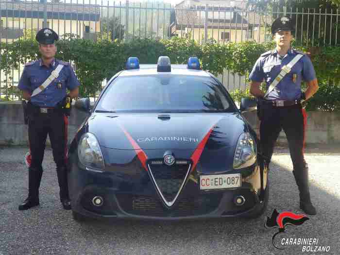 CRONACA - I carabinieri di Bolzano trovano della merce rubata