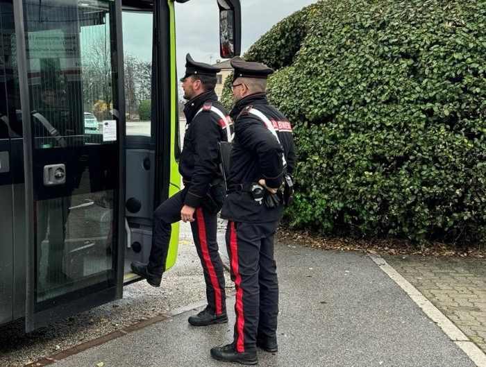 CRONACA - Figlia picchia la madre su bus a Caldaro, denunciata