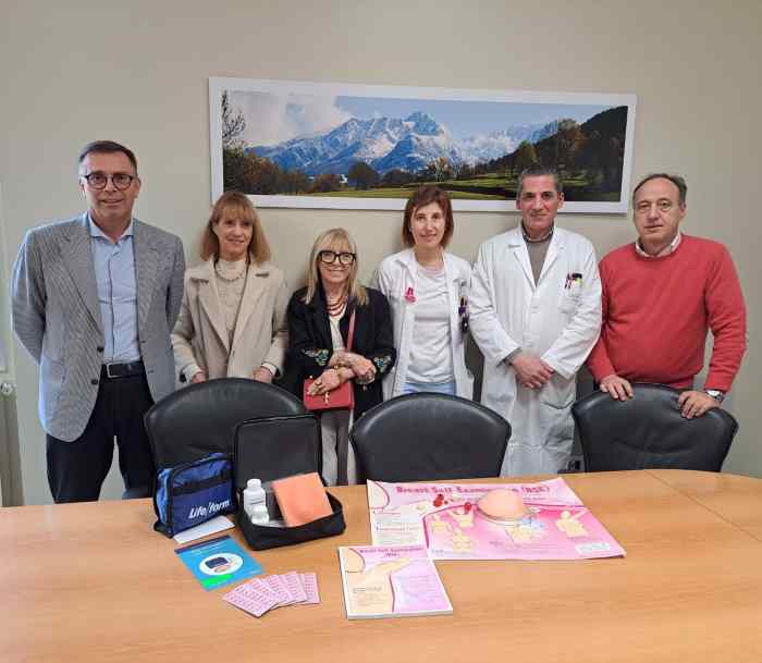 VALLE CAMONICA - Lotta al tumore al seno, donazione all'ospedale di Esine