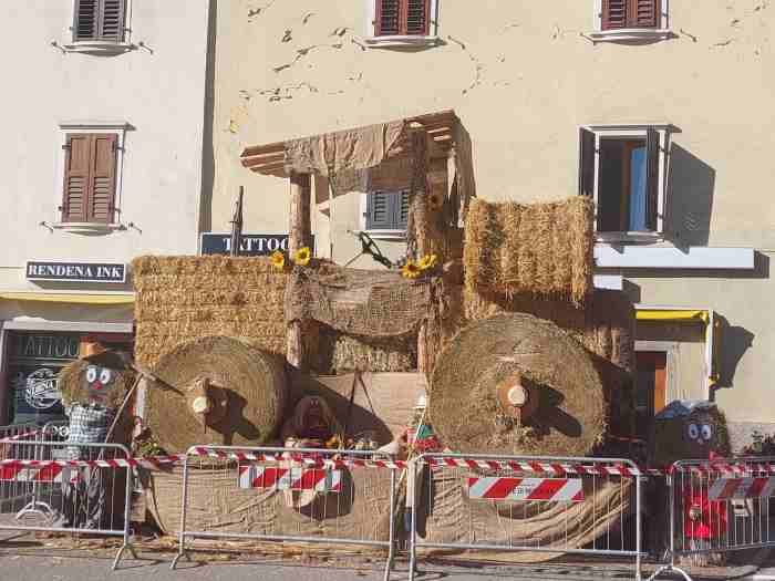 TRENTINO - Festa del ringraziamento contadino a Porte di Rendena