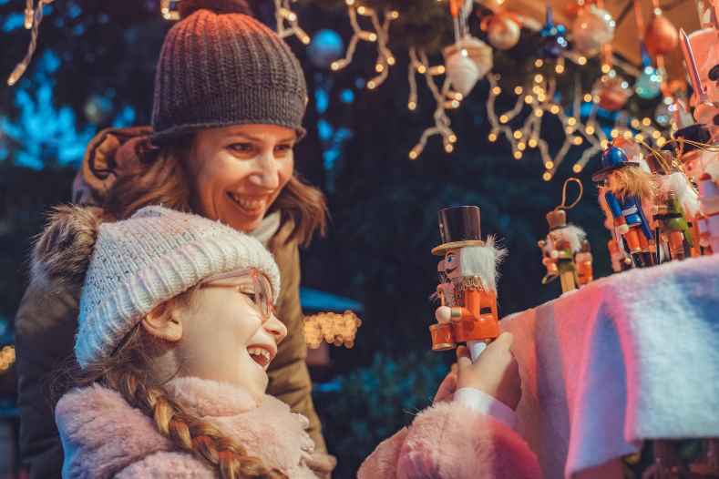 RIVA DEL GARDA - Il Garda Trentino accende le luci di un inverno incantato