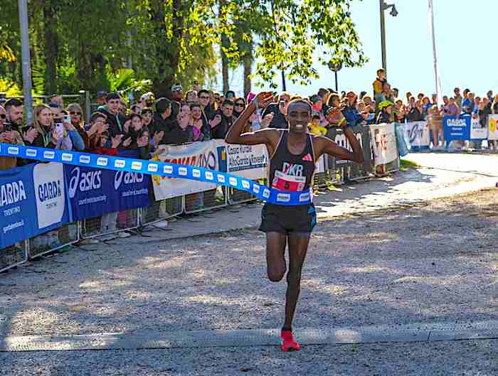 RIVA DEL GARDA - Garda Half Marathon: trionfano Intunzinzi e Arzamasova