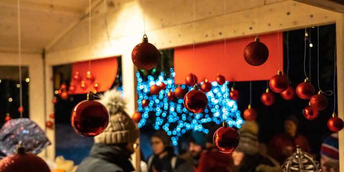 ALPE CIMBRA - Alpe Cimbra: si accendono le luci sul Mercatino di Natale a Lavarone