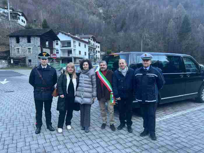 VALCHIAVENNA - Visita prefetto di Sondrio nella Bregaglia italiana