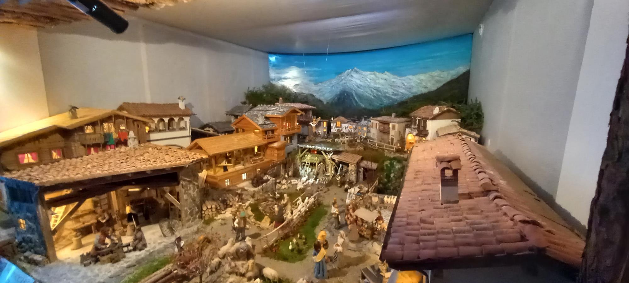 VALLE CAMONICA - Presepe meccanico e sacra rappresentazione a Ponte di Legno