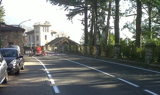 VALLE CAMONICA - Borno: senso unico alternato per i lavori sulla Sp5