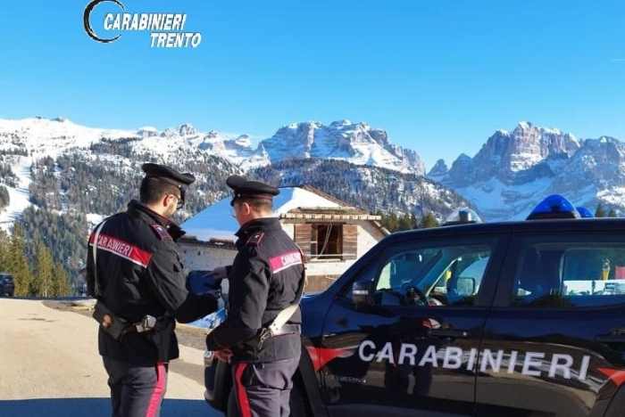 CRONACA - Madonna di Campiglio, ruba giacca griffata: beccato dai carabinieri