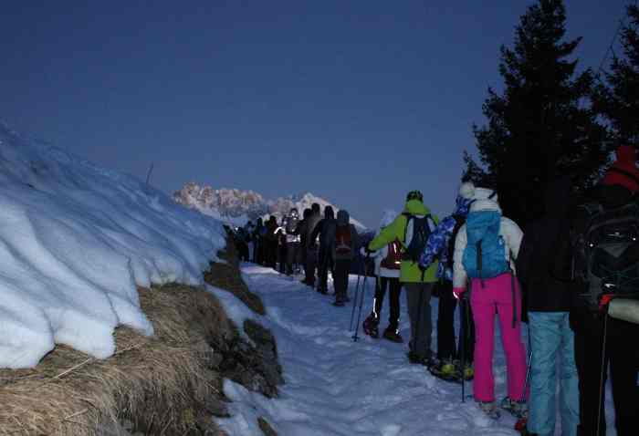 SPORT - Torna l'attesissima Ciaspolata al tramonto a Colere