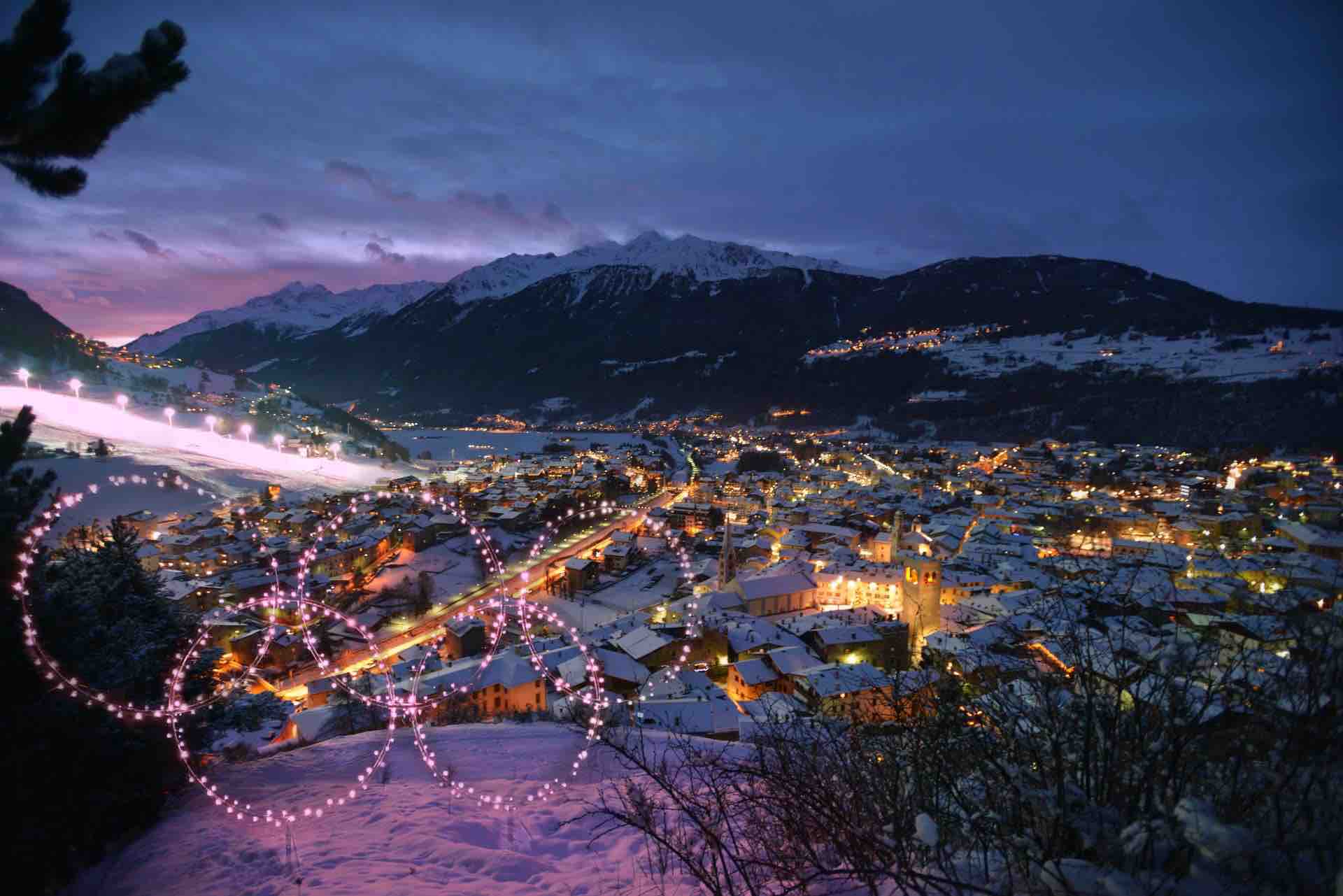 SPORT - 100 giorni al Giro d’Italia: le città di tappa si illuminano di rosa