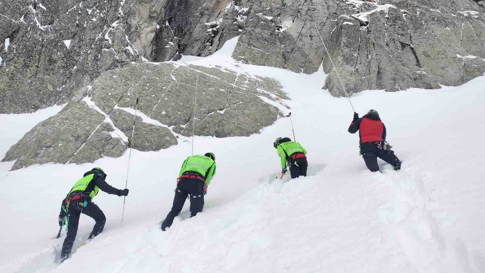 CRONACA - Ricerche sull'Adamello, identificato il corpo senza vita di un alpinista