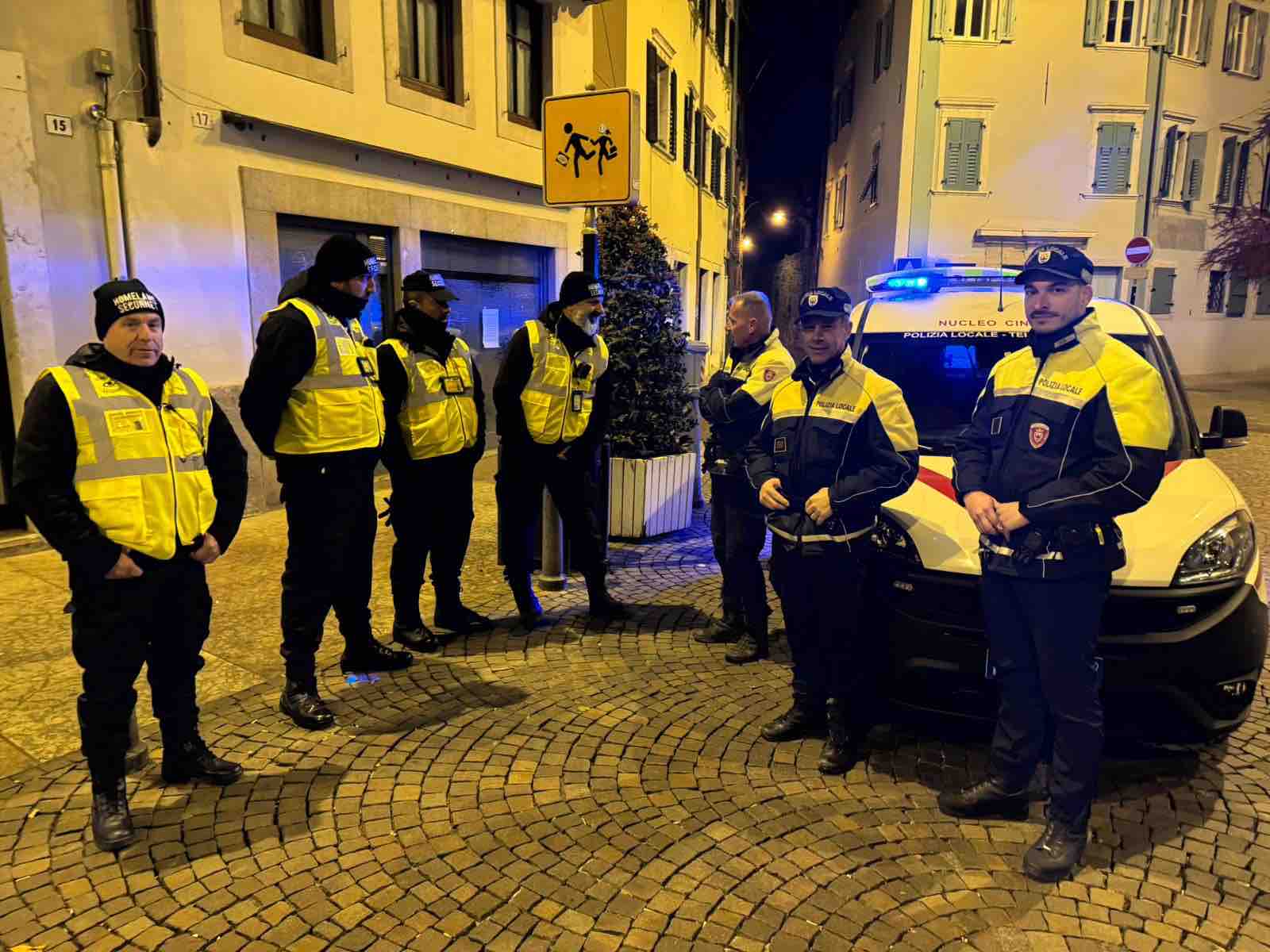 ATTUALITÀ - Trento, le 41 serate degli Street tutor tra stop al rumore e liti placate