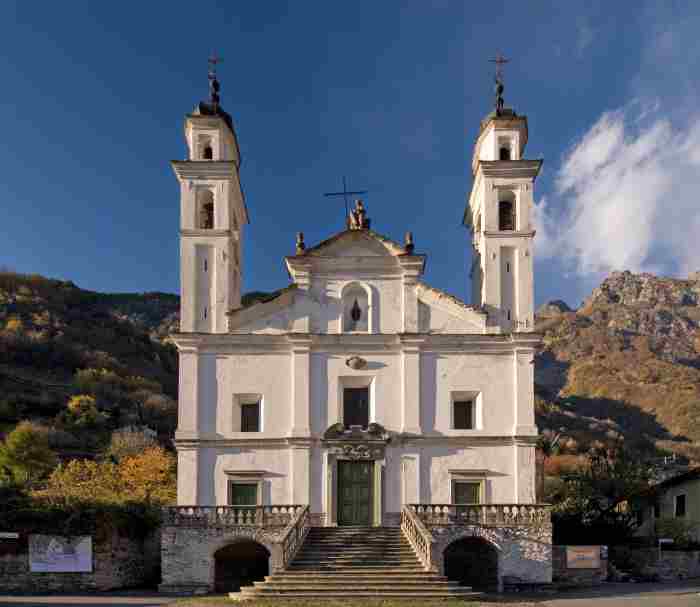 VALCHIAVENNA - Il santuario di Chiavenna raggiunge l’obiettivo delle 2.500 firme