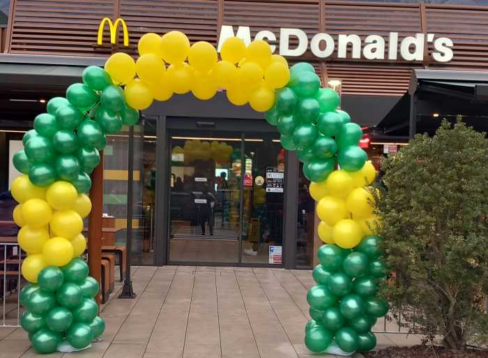 VALLE CAMONICA - Edolo: il McDonald’s fa da richiamo per turisti e residenti