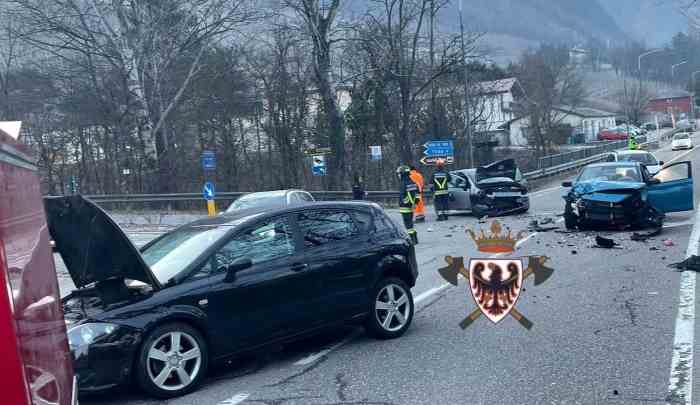 TRENTINO -  Incidente sull'ex statale 43 della Val di Non