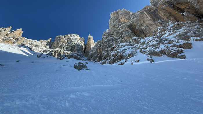 TRENTINO - Valanga sul versante nord di Cima del Forcellone