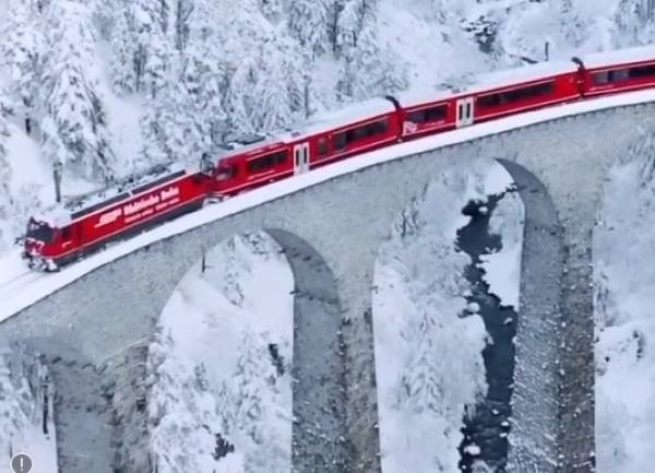 ST MORITZ - Il treno dell'Albula: nuova proposta della Ferrovia Retica