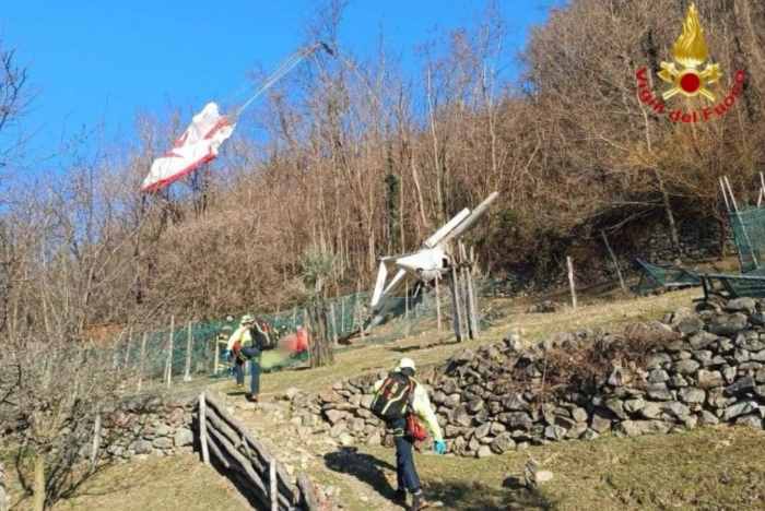 VALTELLINA - Ultraleggero precipitato a Cino, ferito il pilota