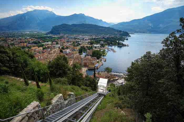 RIVA DEL GARDA - L’ascensore panoramico del Bastione è pronto a ripartire