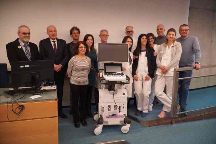 TRENTINO - Cerotto sul cuore dona un ecocardiografo portatile a ultrasuoni