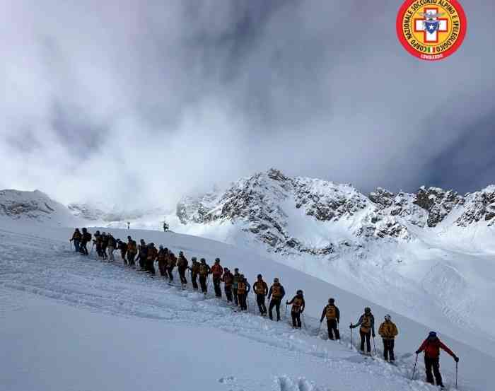 ATTUALITÀ - Soccorso Alpino: selezioni aspiranti soccorritori al Tonale