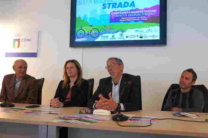 CICLISMO SU STRADA - Ciclismo, a Trento la manifestazione contro la violenza stradale