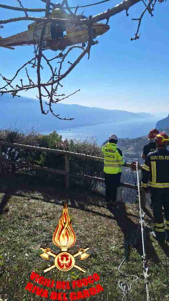 GARDA - Recuperato escursionista in una zona impervia di Tremosine